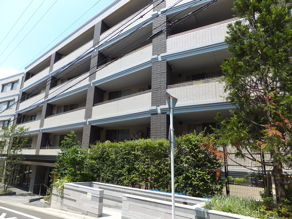 ザ・パークハウス宮前平エルドサウステラスの外観