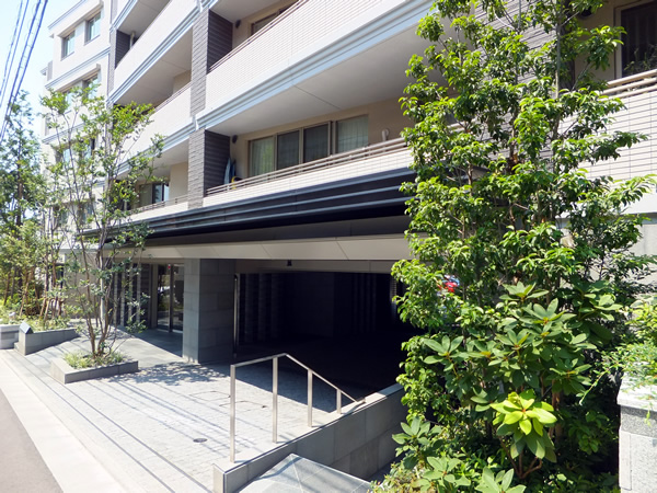 ザ・パークハウス宮前平エルドサウステラスの外観