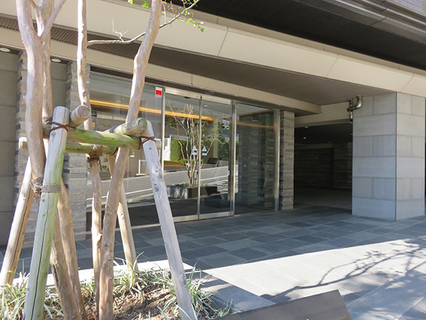 ザ・パークハウス宮前平エルドサウステラスの外観