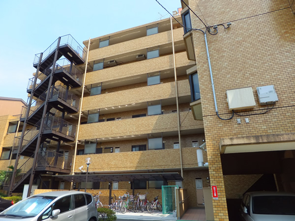 ライオンズプラザ相模大野2番館の外観