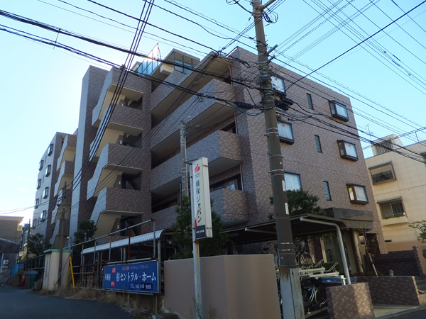 ルピナス綱島2番館の外観