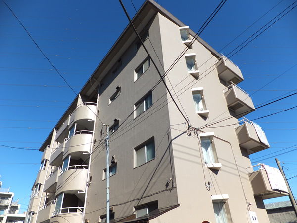 綱島キャッスル美研の外観