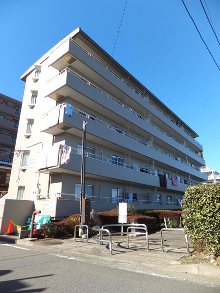 綱島キャッスル美研の外観