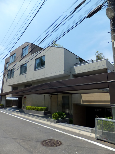 グランブルー鷺沼の外観