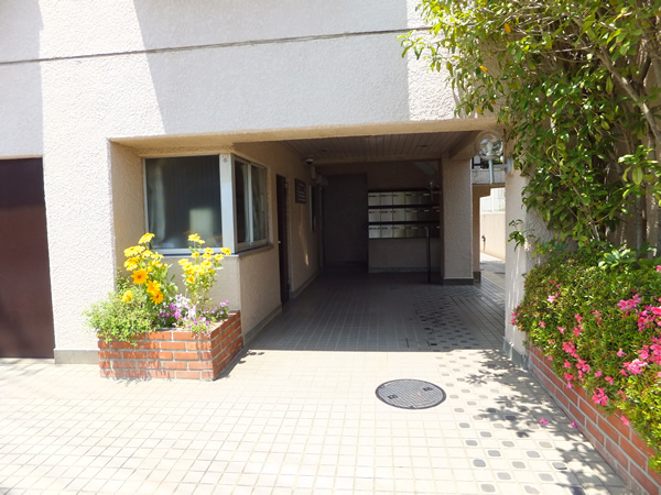 ライオンズマンション鷺沼の外観