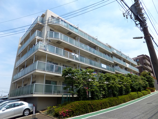 鷺沼コーポラスの外観