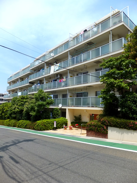 鷺沼コーポラスの外観