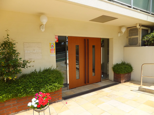 鷺沼コーポラスの外観