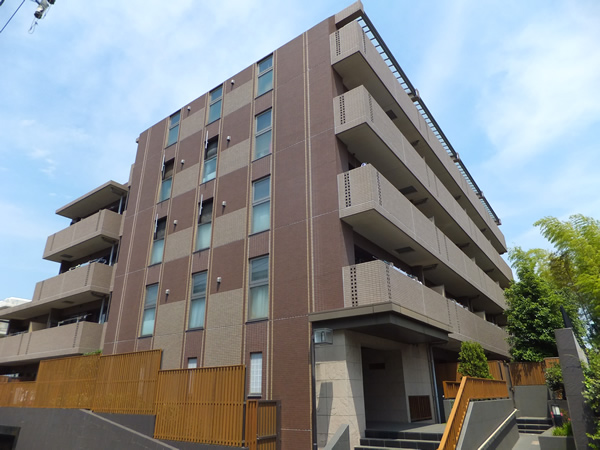 D'クラディア鷺沼の外観