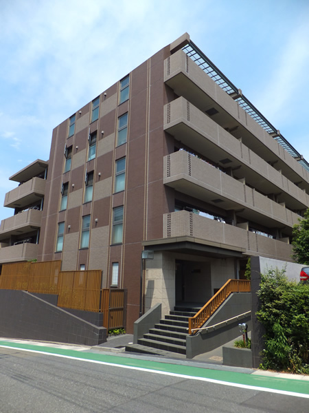 D'クラディア鷺沼の外観