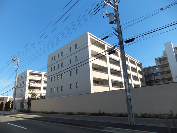 パークホームズ日吉本町の外観