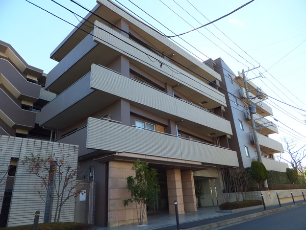 日吉本町ガーデンハウスプレミアムコートの外観