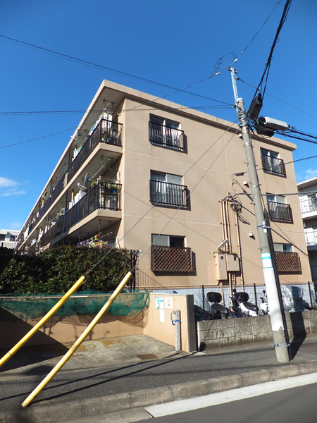 日吉ハイホームの外観