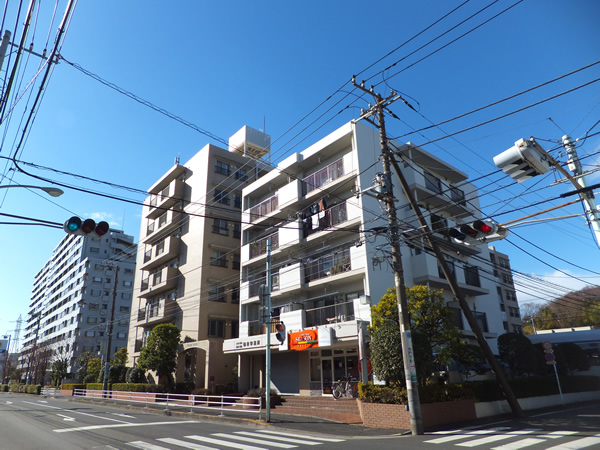 コープ野村日吉の外観