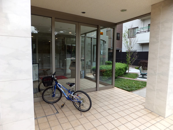 ライオンズプラザ小田急相模原の外観