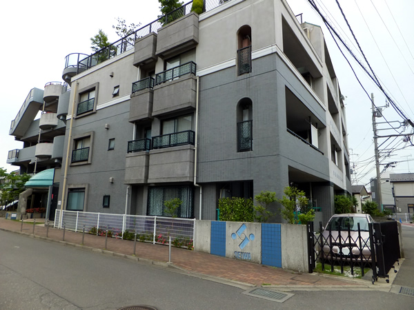 ロアーブルガーデン相模大野ウエスト館の外観