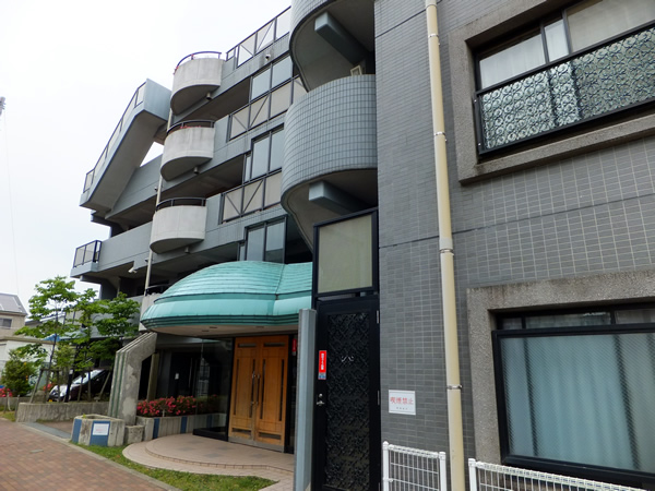 ロアーブルガーデン相模大野ウエスト館の外観