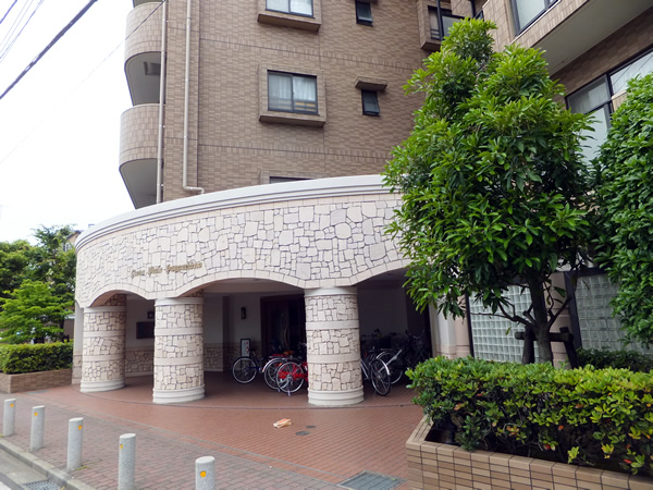 ライオンズヴィアーレ相模大野の外観