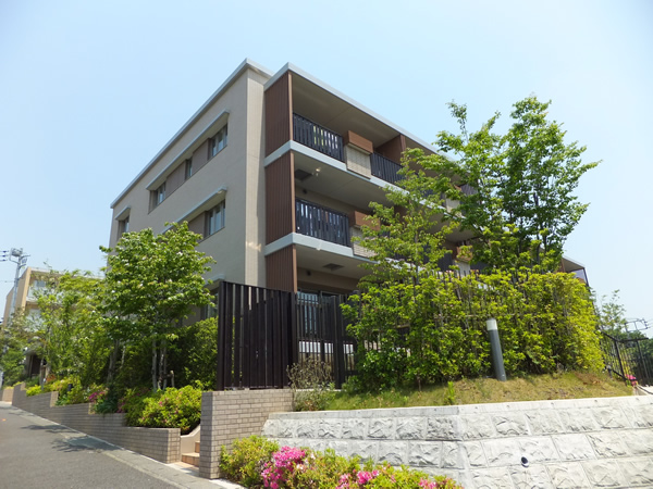 プラウド鷺沼3丁目の外観