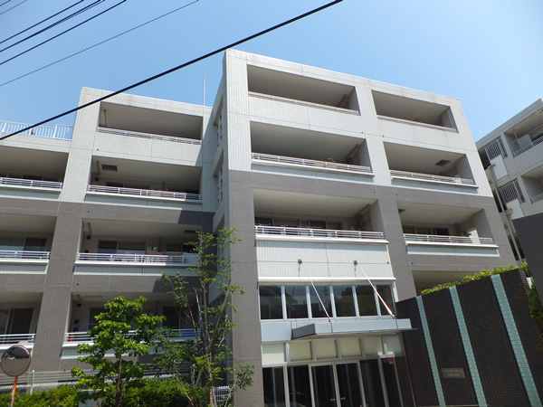 ブランズたまプラーザ美しの森グラシスの外観