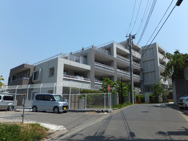 ブランズたまプラーザ美しの森グラシスの外観