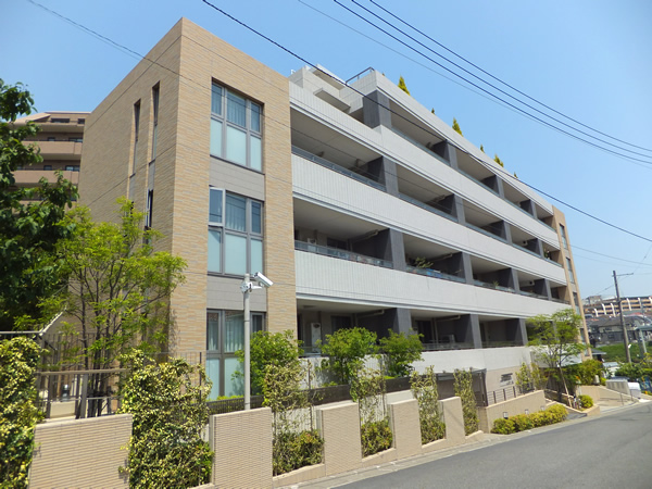 オーベルたまプラーザクラリティヒルの外観