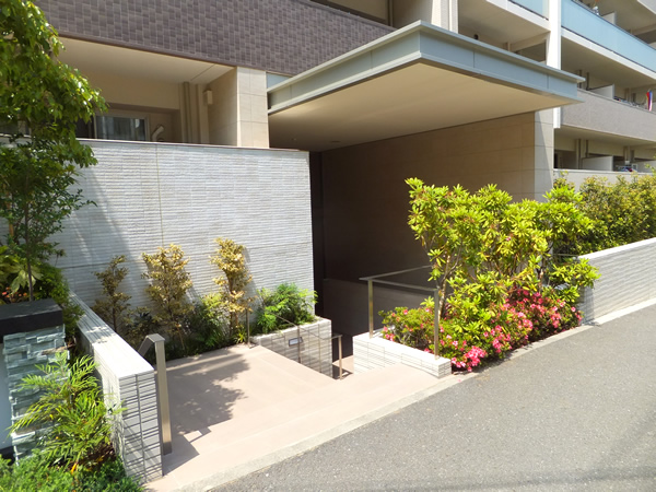 シャリエたまプラーザの外観