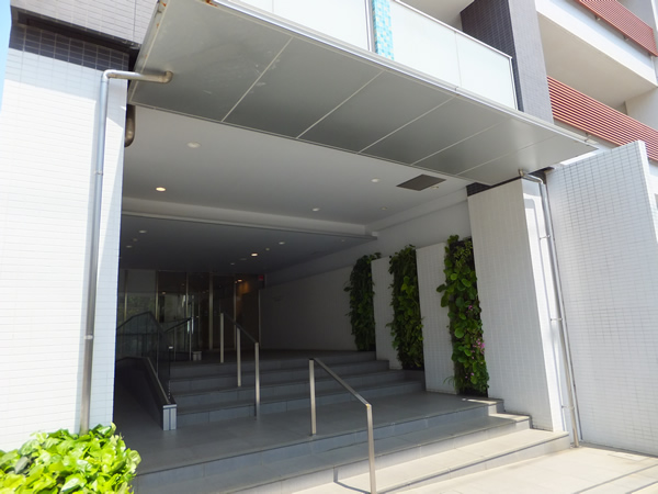 ブランズたまプラーザ美しの森カレンスの外観