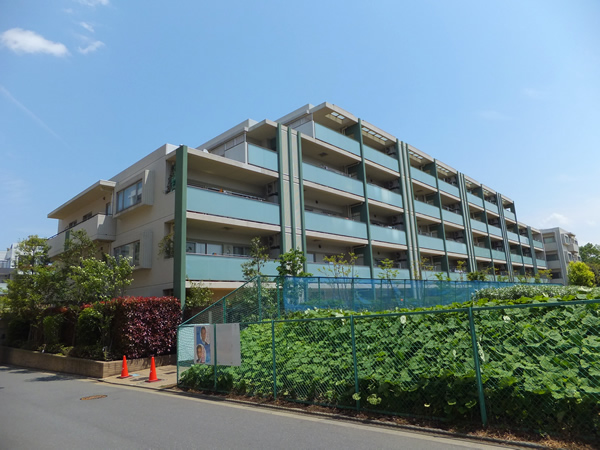 グランノアたまプラーザの外観