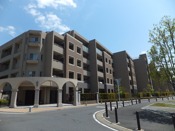 ドレッセ美しの森セントヴェールウエストヒルの外観