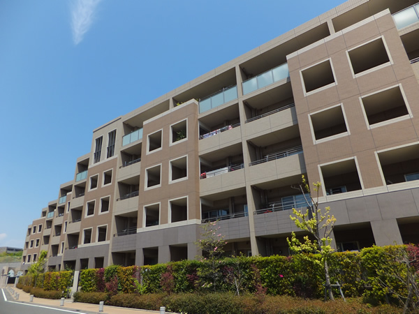 ドレッセ美しの森セントヴェールウエストヒルの外観