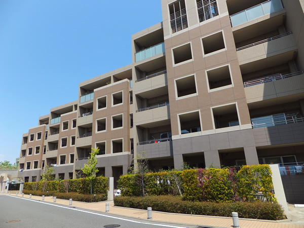 ドレッセ美しの森セントヴェールウエストヒルの外観