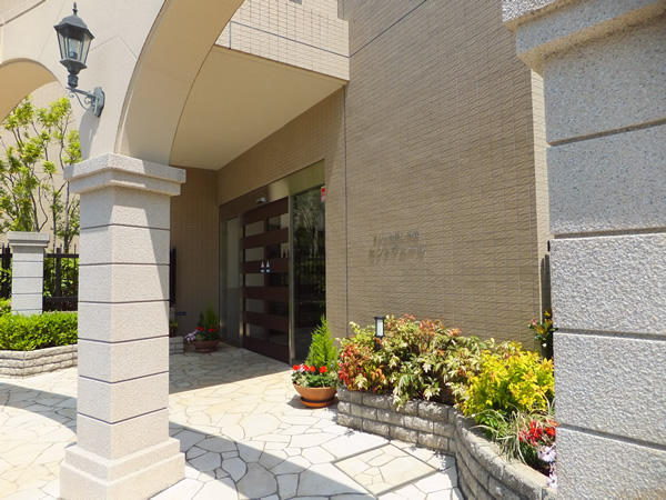 ドレッセ美しの森セントヴェールイーストヒルの外観