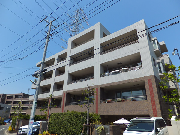 セレアス美しが丘パティアの外観