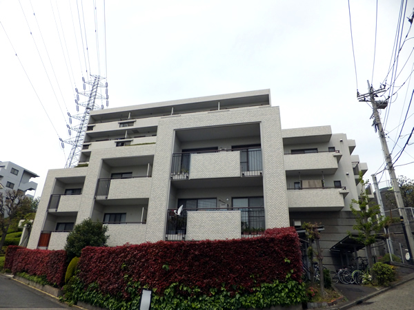 たまプラーザ美しが丘スカイマンションＢ棟の外観