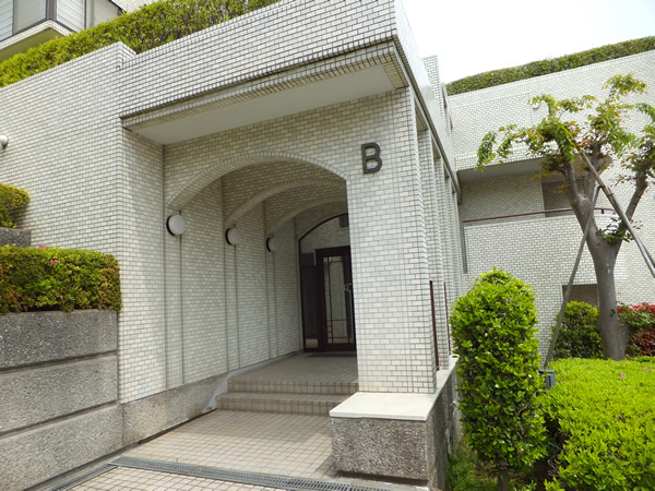 たまプラーザ美しが丘スカイマンションＢ棟の外観