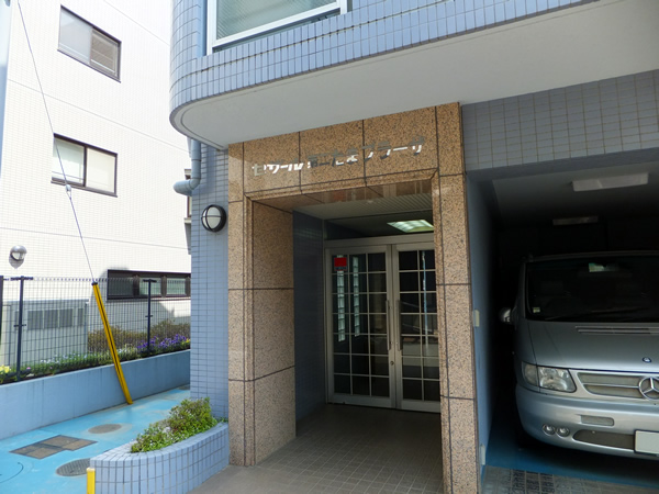 セザール第2たまプラーザの外観