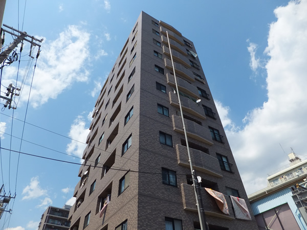 セレナハイム花月園の外観