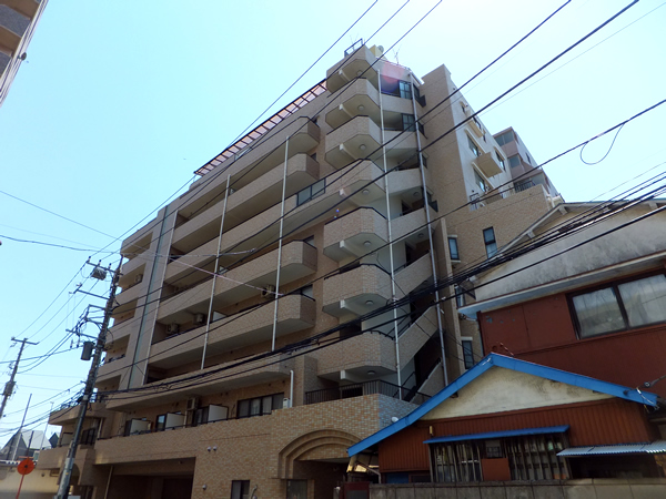 コスモ横浜鶴見の外観