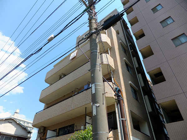 コスモ横浜鶴見の外観