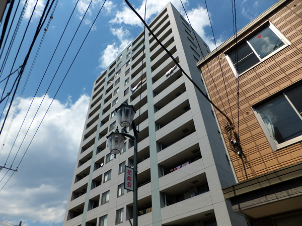 ネオマイムステーションスクエアの外観