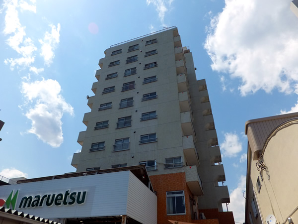 山久エンゼルハイム花月園の外観