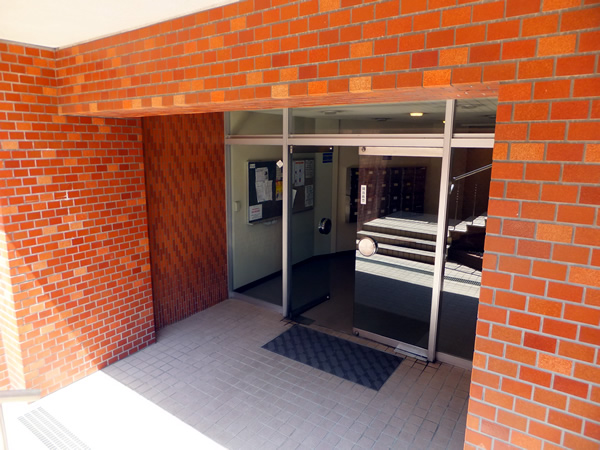 ライオンズマンション花月園前第3の外観