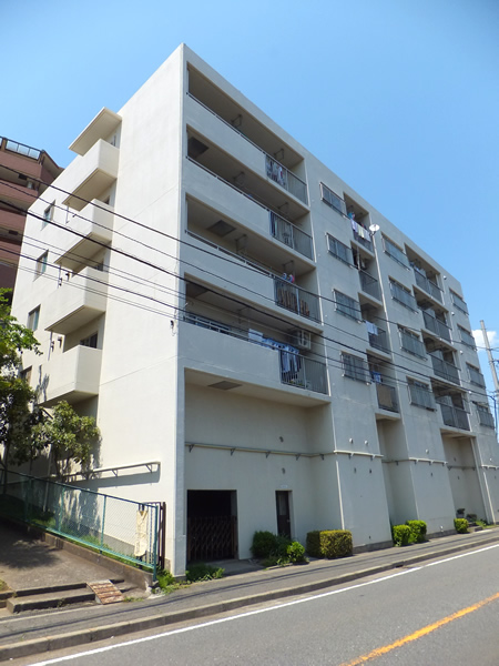 藤和鶴見コープの外観