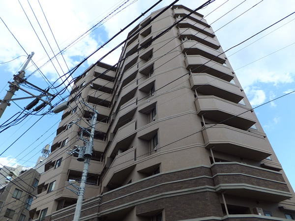 ナイスシティアリーナ横濱鶴見の外観