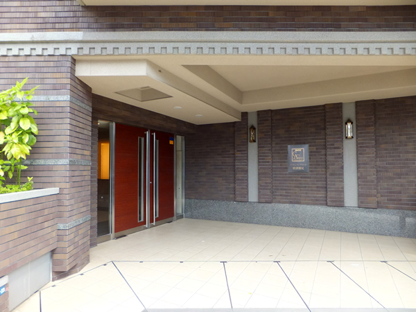 ナイスシティアリーナ横濱鶴見の外観