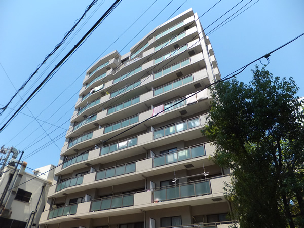 プライムコート鶴見の外観