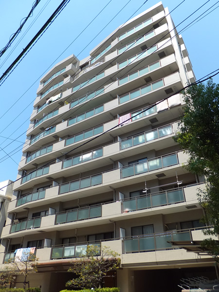プライムコート鶴見の外観
