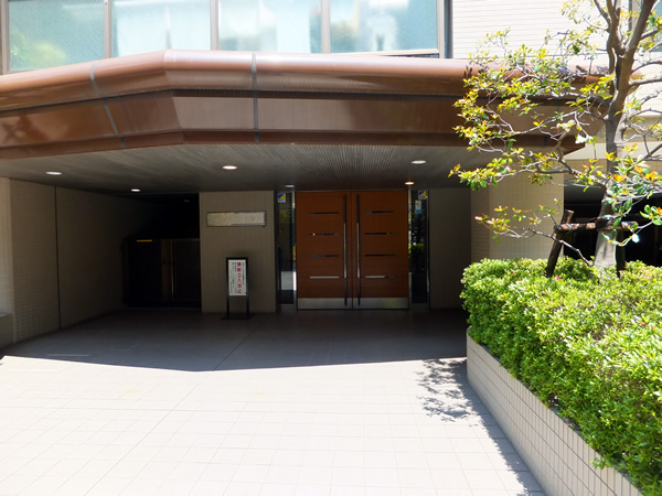 プライムコート鶴見の外観