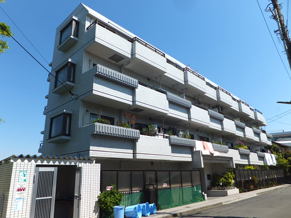 ニックアーバンハイム東寺尾北台の外観